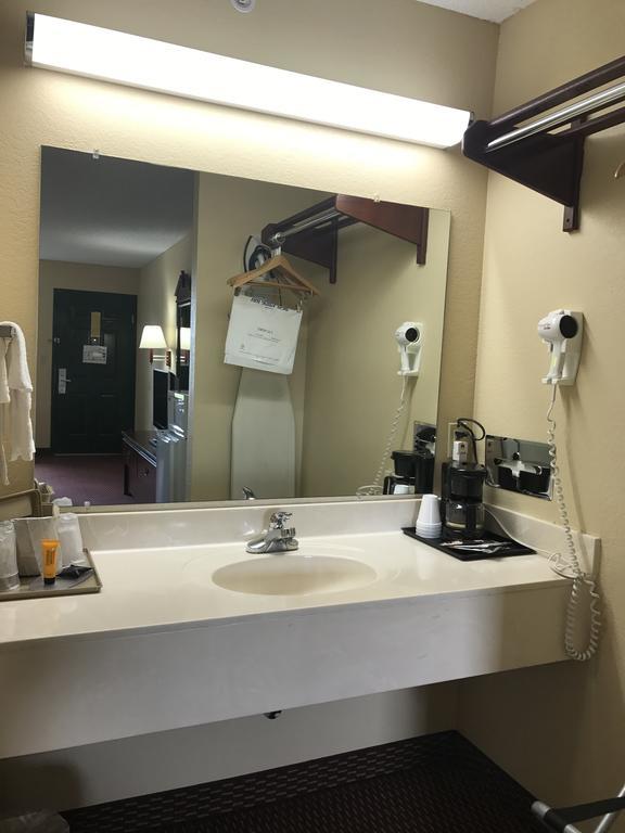 Americas Best Value Inn & Suites - Little Rock - Maumelle Esterno foto